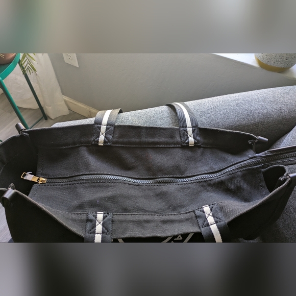 MARC JACOBS CANVAS LARGE TOTE BLACK. - Picture 11 of 15